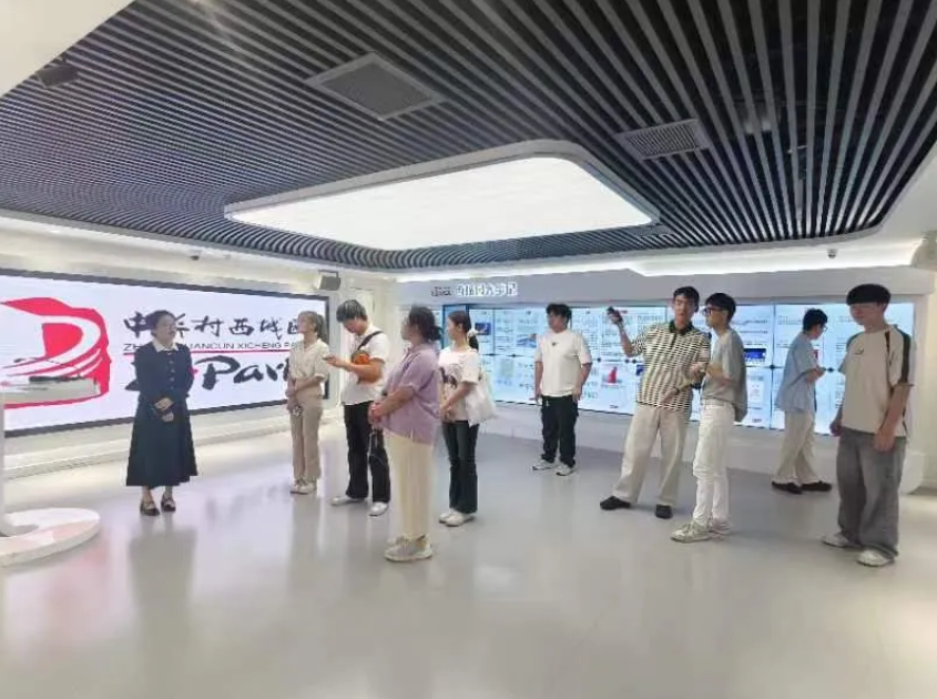 2025-07-25_095405